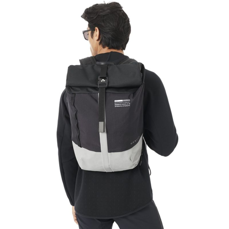 Tourist backpack Oakley Latch 921158-02E