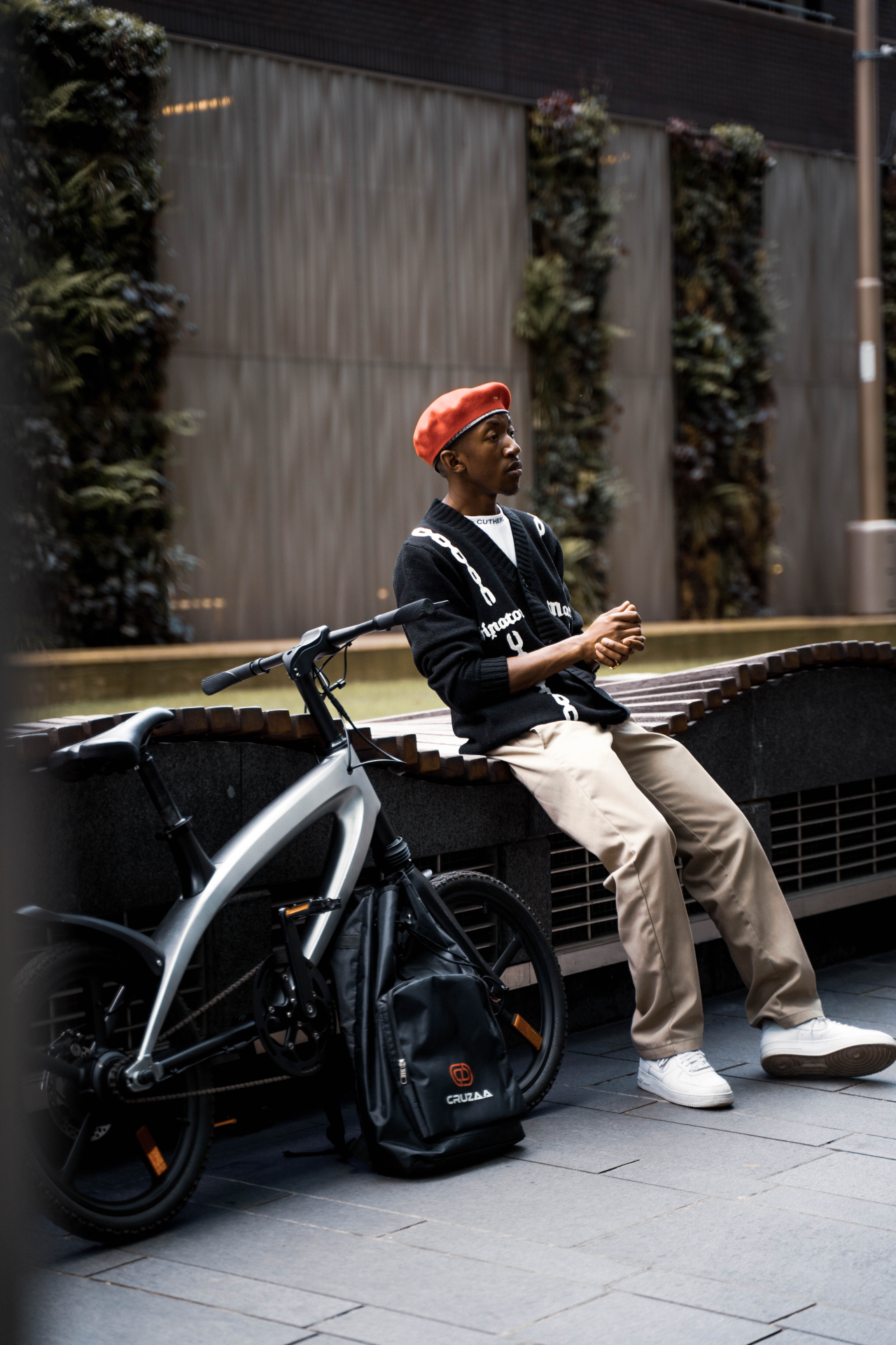 Official Carbon Black E-Bike with Built-in Speakers & Bluetooth (Range up to 60km)